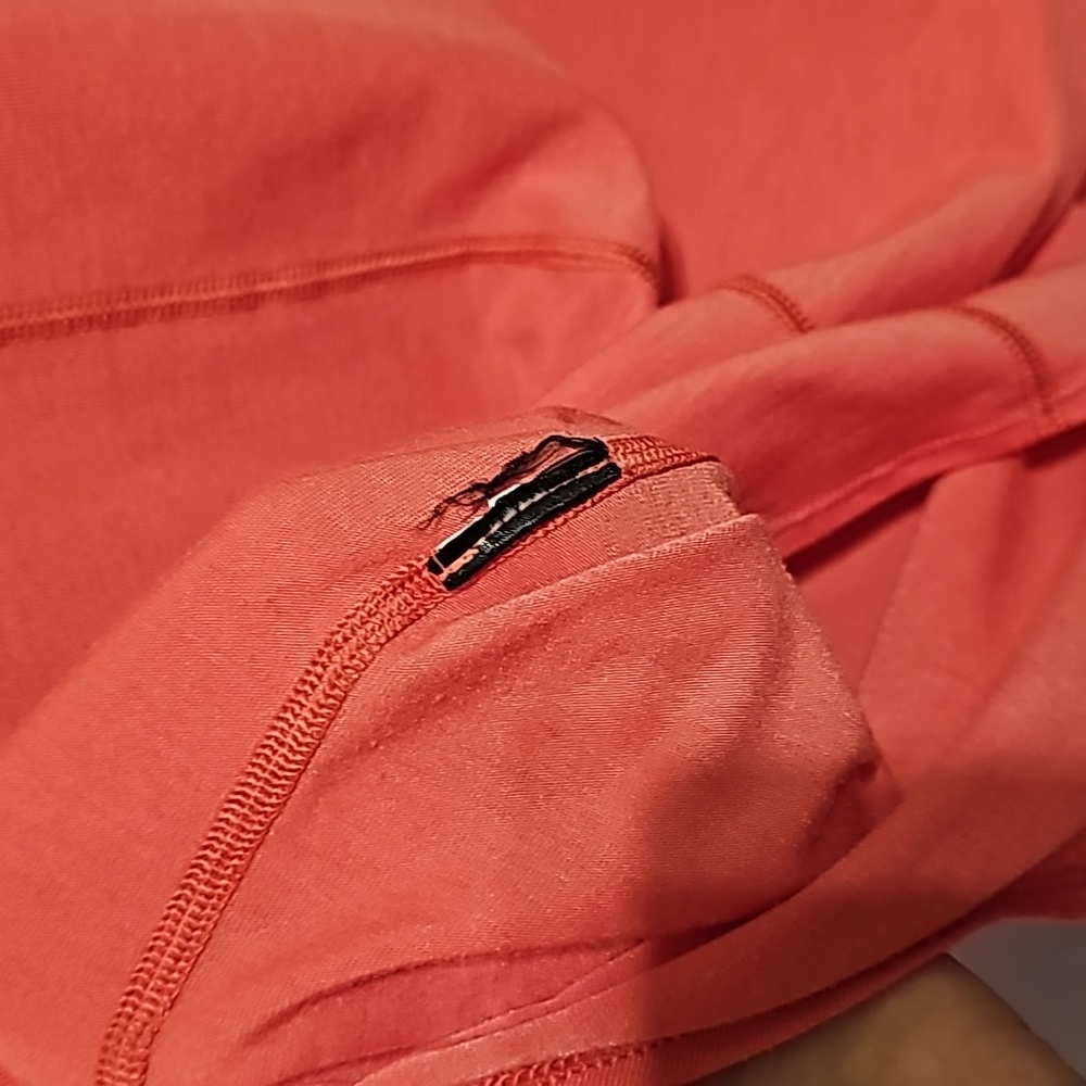 The North Face Lightweight T-Shirt - Picture 7 of 7